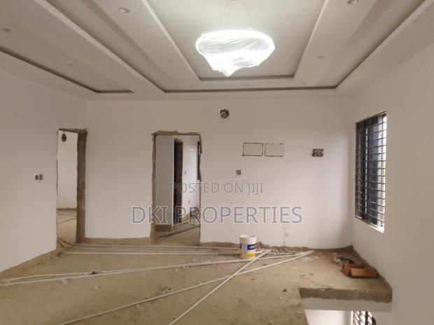 4bdrm House in Dki Properties, Malejor for sale · Photo 2
