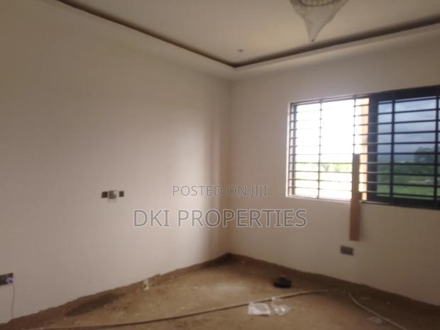 4bdrm House in Dki Properties, Malejor for sale · Photo 3