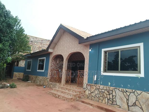 5bdrm House in Dki Properties, Valley View Area for sale · Photo 2
