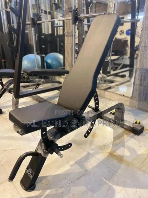Adjustable Gym Bench · Photo 1
