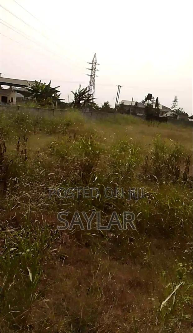 T. D. C Documents 3 Plots in Comm10, Sos Down Lane Tema. · Photo 5