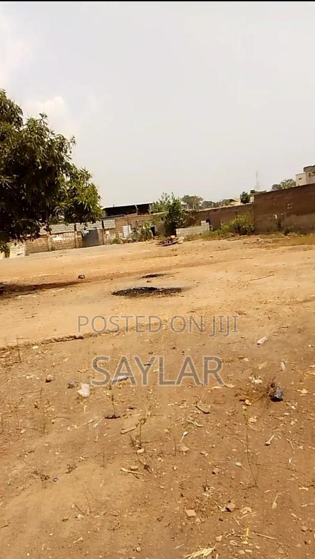 T. D. C Documents 3 and Half Plots Property at Comm12 Tema · Photo 1
