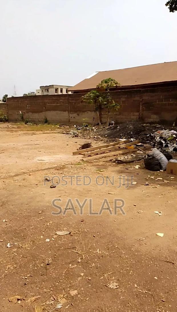 T. D. C Documents 3 and Half Plots Property at Comm12 Tema · Photo 2