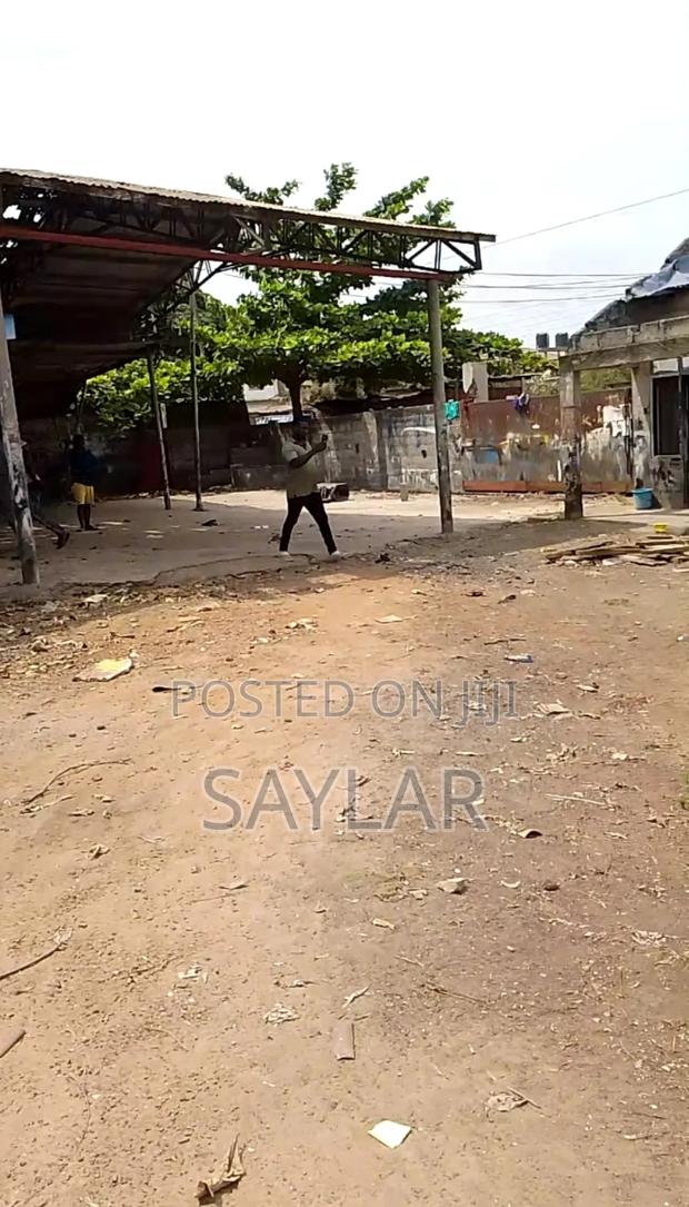 T. D. C Documents 3 and Half Plots Property at Comm12 Tema · Photo 5