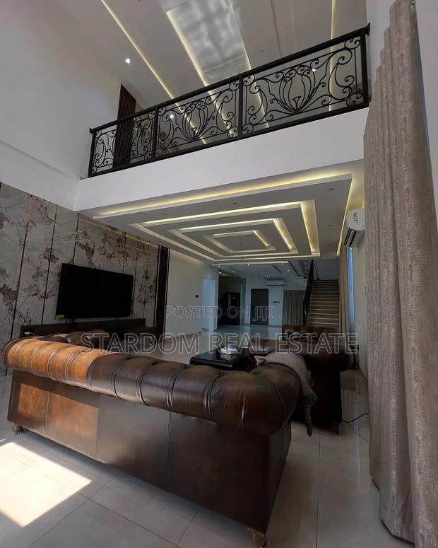5bdrm Duplex in Ashaley Botwe for sale · Photo 3