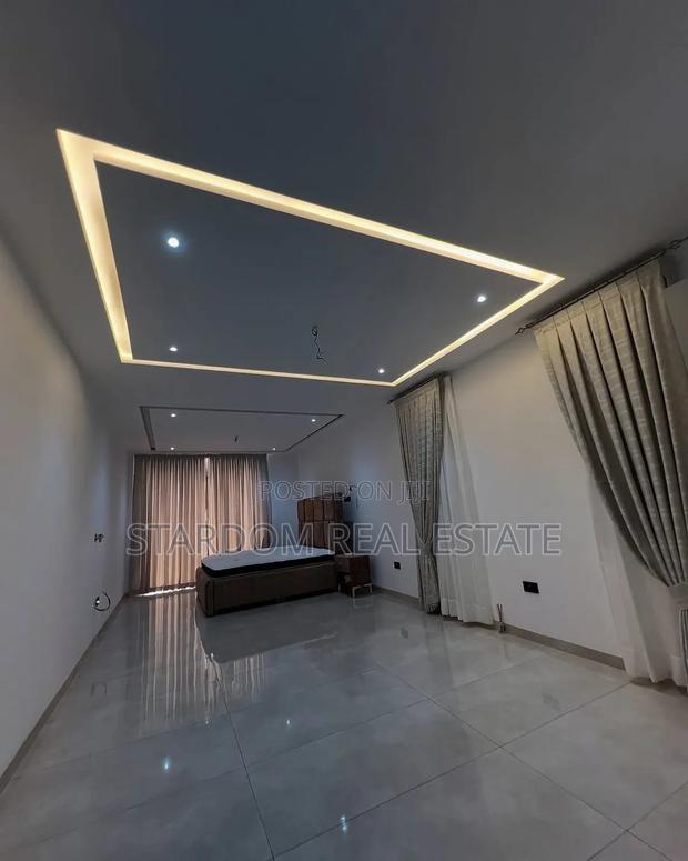 5bdrm Duplex in Ashaley Botwe for sale · Photo 7