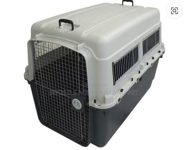 XXXL Bobbi Plastic Flight Cage · Photo 3