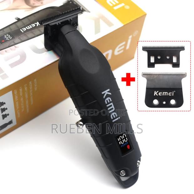 Razor Sharp Firm Grip Design Detailer Barbering Machine · Photo 1