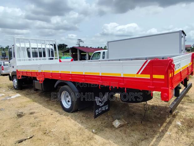 Hyundai Gold, Mega Truck. New Arrivals. · Photo 4