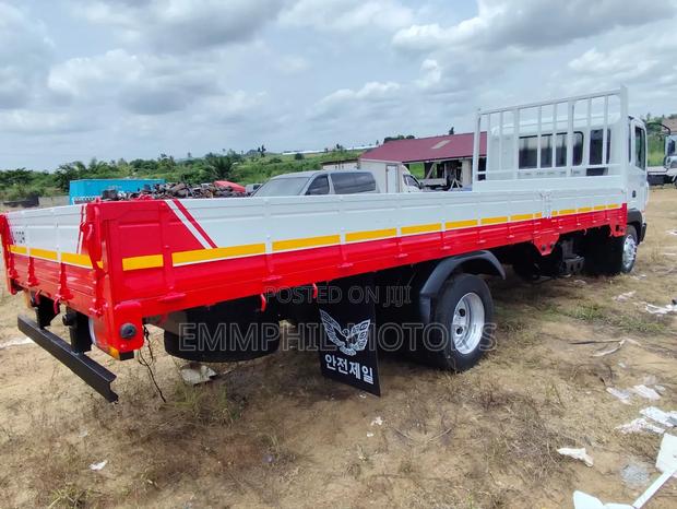 Hyundai Gold, Mega Truck. New Arrivals. · Photo 5
