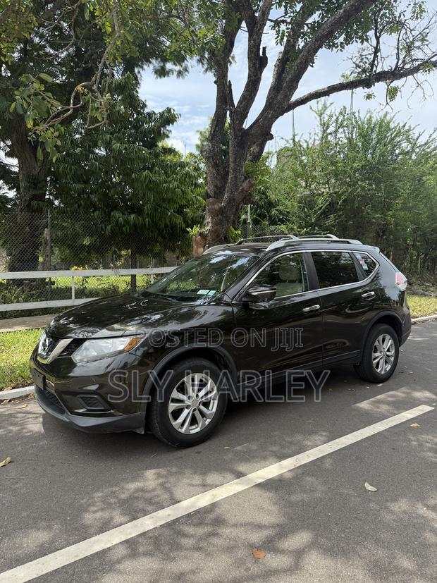 Nissan Rogue SV AWD 2016 Green · Photo 2