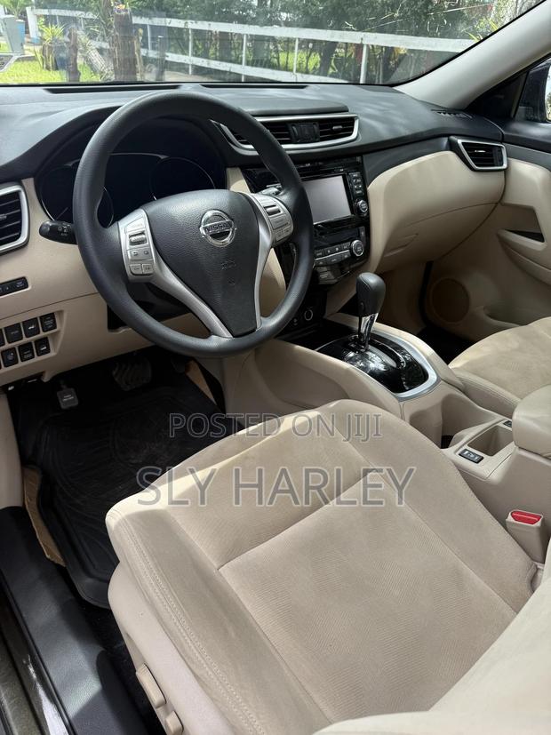 Nissan Rogue SV AWD 2016 Green · Photo 5