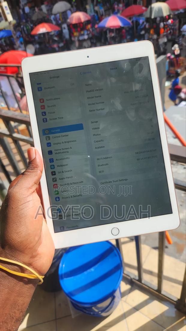 Apple iPad 10.2 (2019) 32 GB Yellow · Photo 2