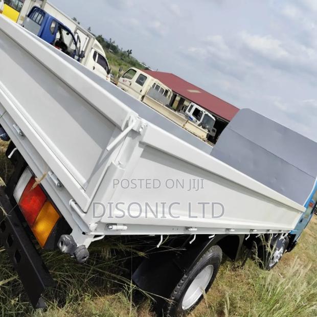 Hyundai Mighty Double Cabin 2015 White · Photo 4