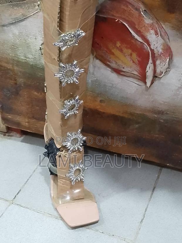 High Classic Design Nude Sandals Heels · Photo 1