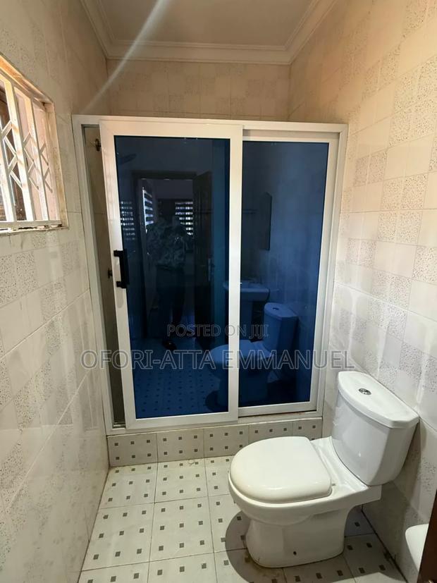 4bdrm House in Kasoa Toll Booth for sale · Photo 6