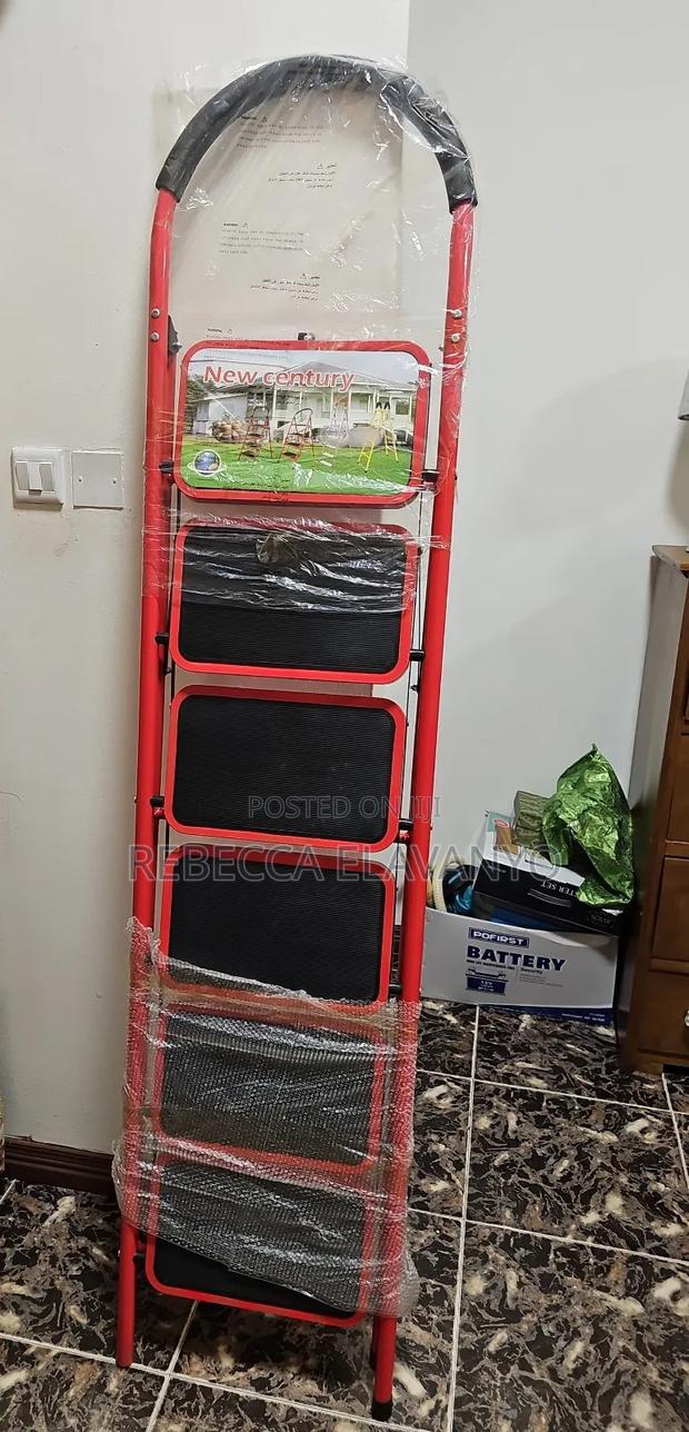 Six Steps Ladder · Photo 1