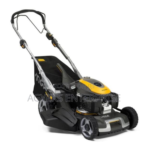 Honda Powered Stiga Lawn Mower · Photo 2