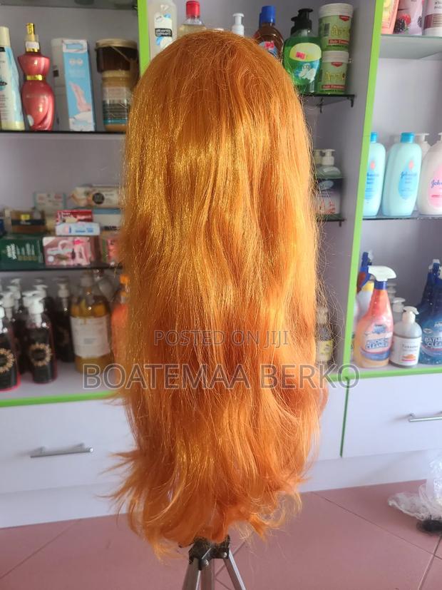 Orange Body Wave French Cut Wig · Photo 2