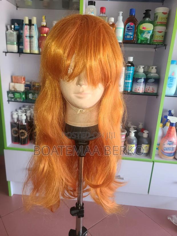 Orange Body Wave French Cut Wig · Photo 4