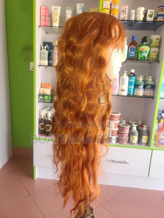Ginger Coloured French Cut Body Wave · Photo 4
