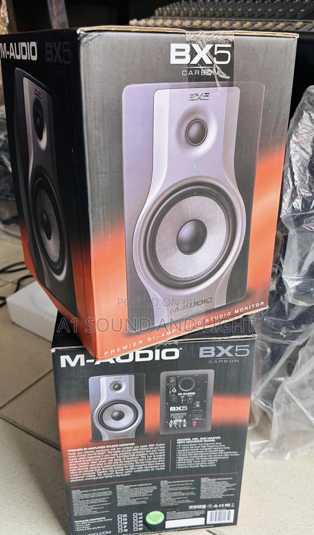 M-Audio Bx5 Carbon Studio Monitors [Pair] · Photo 1