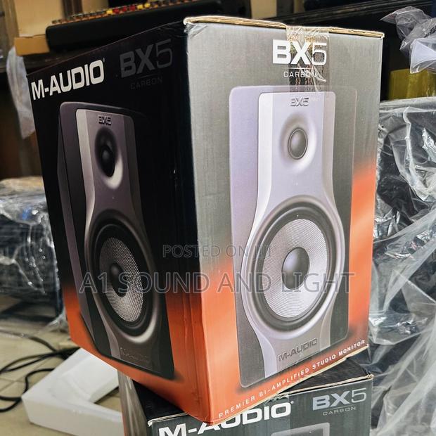 M-Audio Bx5 Carbon Studio Monitors [Pair] · Photo 2