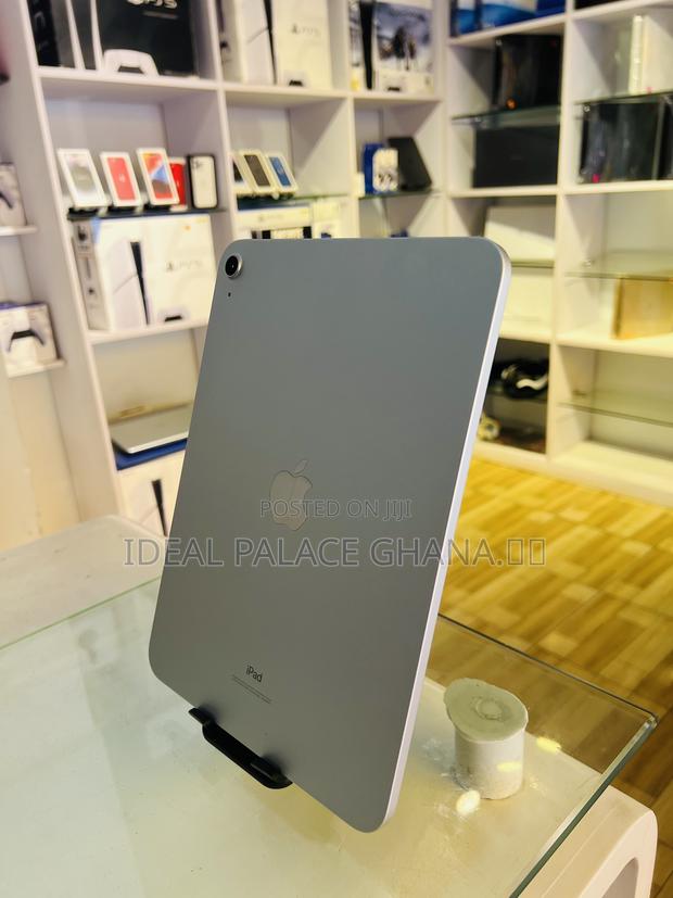 Apple iPad 10.2 (2020) 64 GB Silver · Photo 3