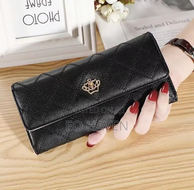 Fashion Leather Purse · Photo 1
