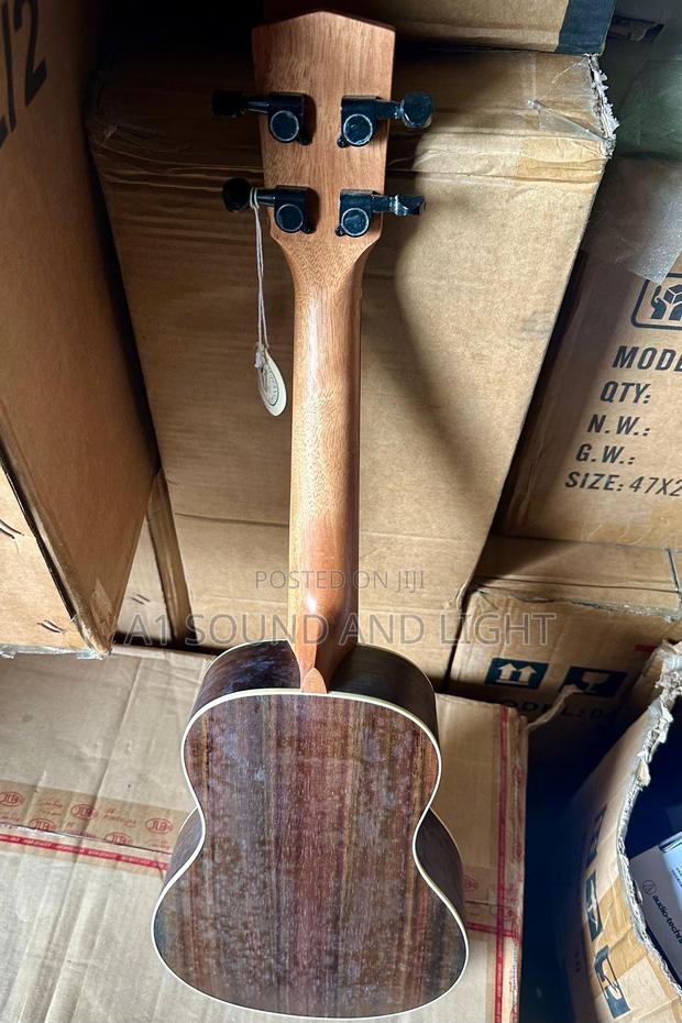 Acl Ukelele With Gig Bag · Photo 2