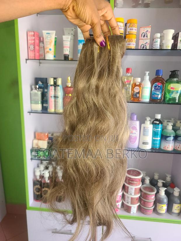 Clip in Hair Extensions · Photo 2