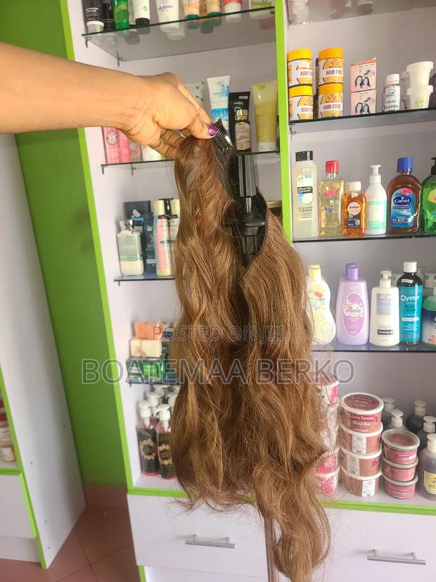 Clip in Hair Extensions · Photo 3