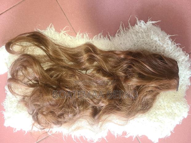 Clip in Hair Extensions · Photo 5