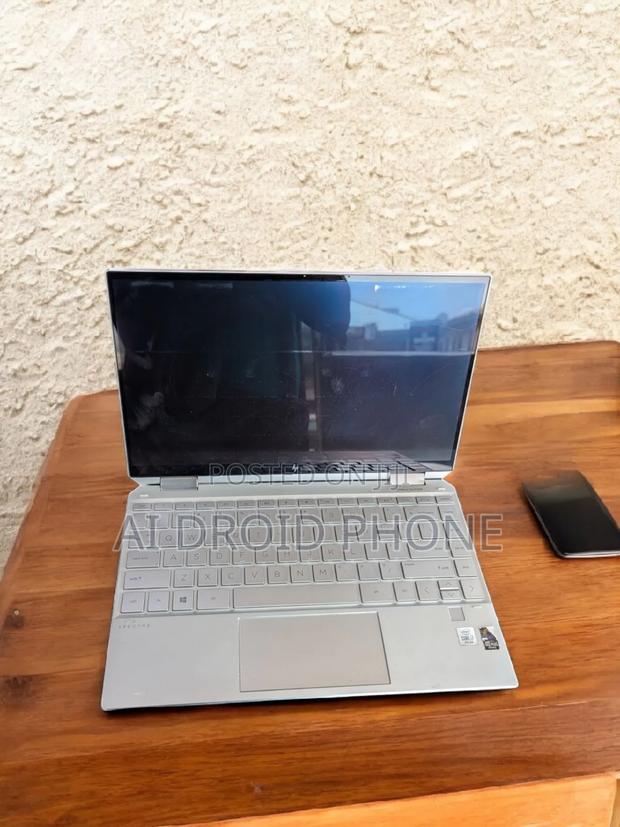Laptop HP Spectre X360 16GB Intel Core I7 SSD 512GB · Photo 2