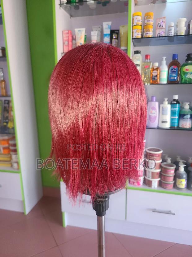 Short Wine Color Wig Cap · Photo 4