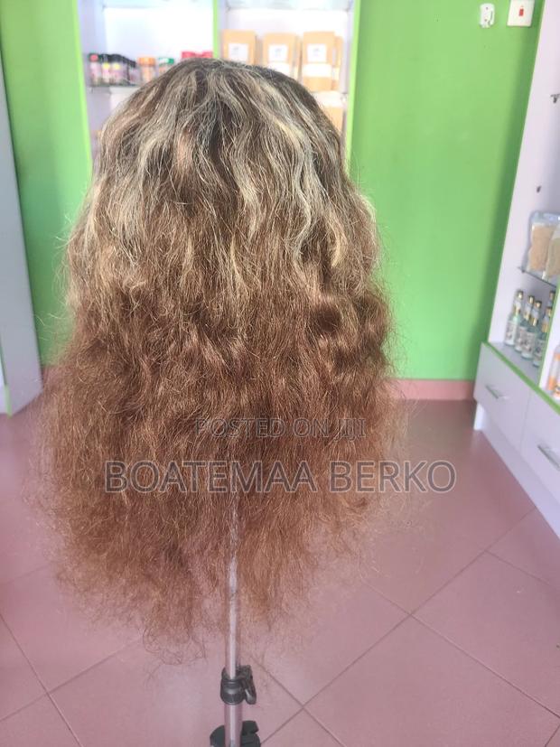 Bodywave Human Hair Wig · Photo 2