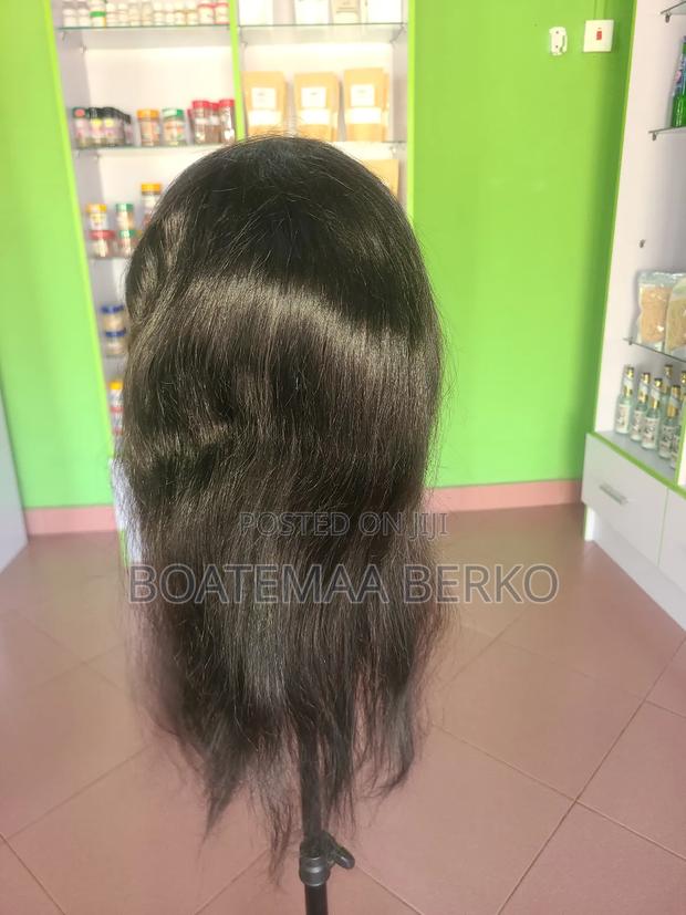 Black Wavy Human Hair Wig · Photo 8