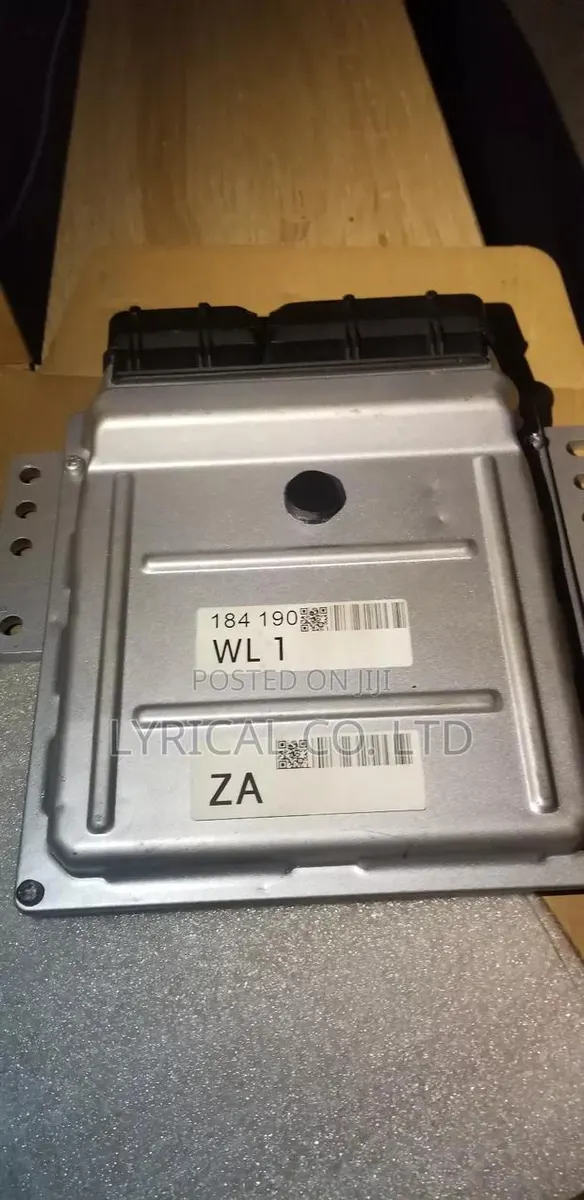 Nissan Patrol Y62 Control Board · Photo 1