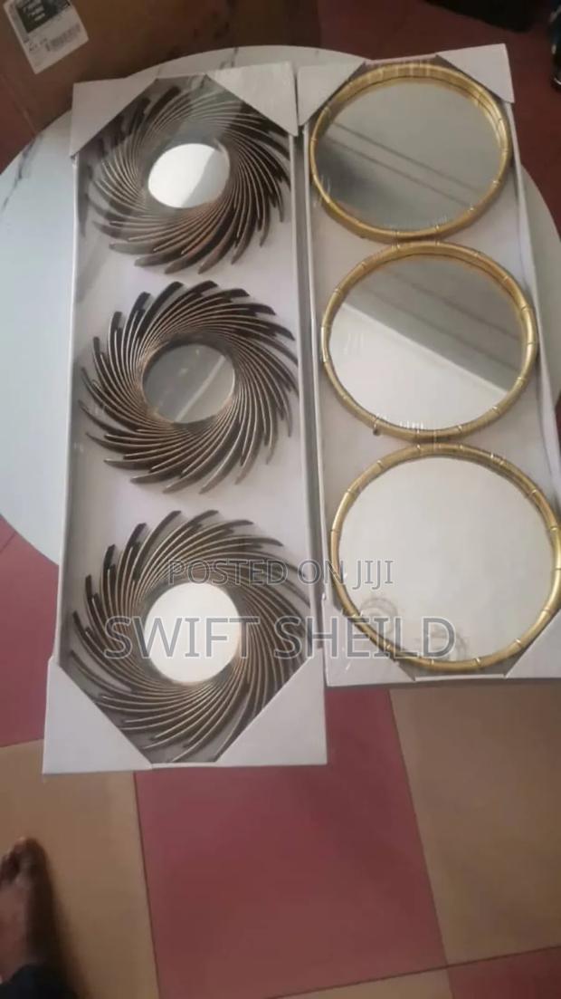 3 Set Decorative Mirror · Photo 1