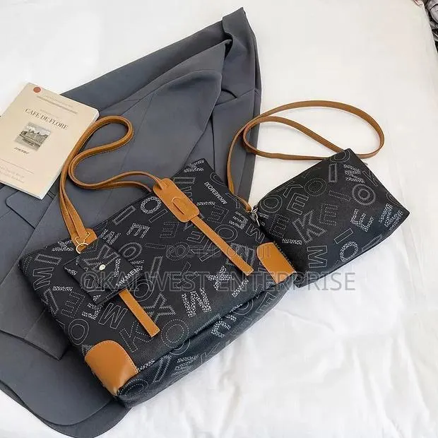 Print Single Shoulder Tote - Your Ultimate Urban Commuter Companion · Photo 1