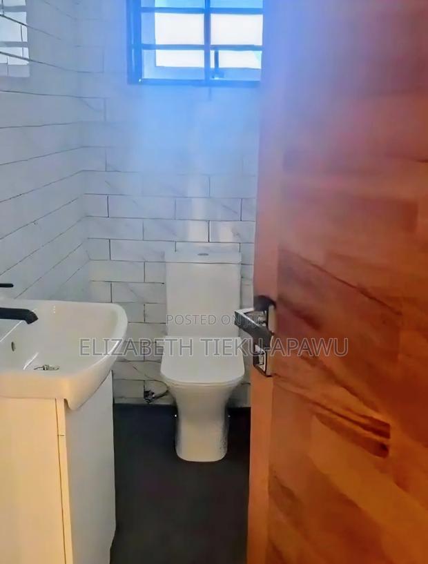 2bdrm Apartment in Hfc Estates, Baatsona Total for rent · Photo 2