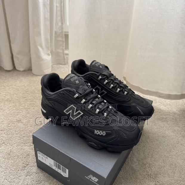New Balance 1000 Black · Photo 3