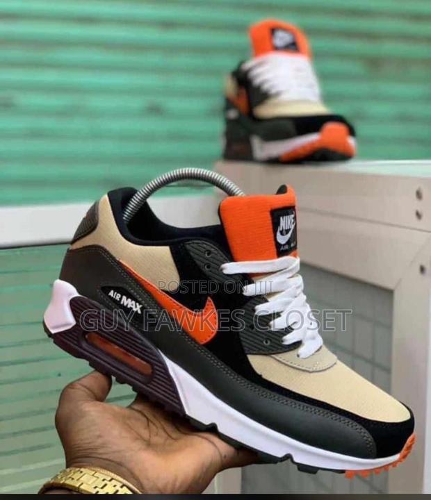 Nike Airmax 90 Dark Army · Photo 2