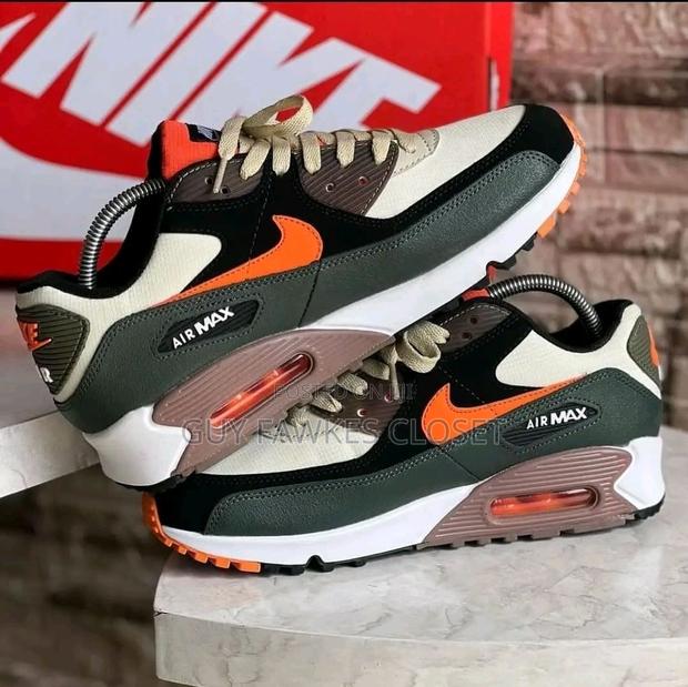 Nike Airmax 90 Dark Army · Photo 4