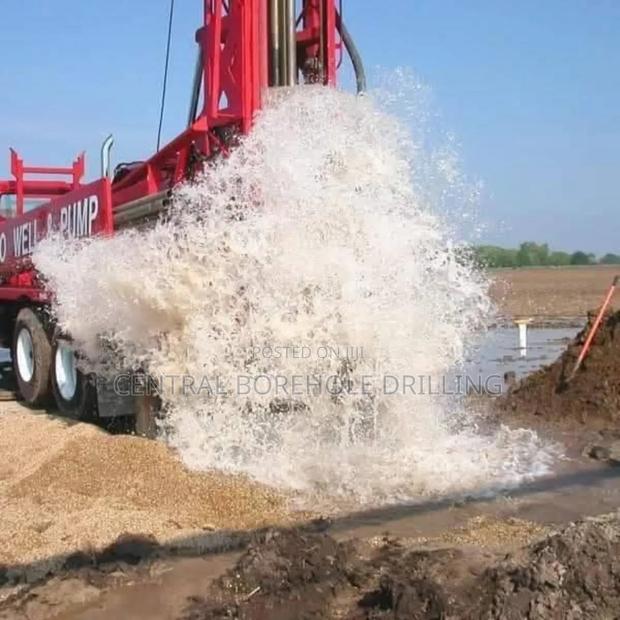 Community 25 Borehole Drilling and Services Contact Us Now · Photo 1