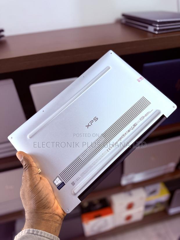 Laptop Dell XPS 13 7390 8GB Intel Core i5 SSD 256GB · Photo 1