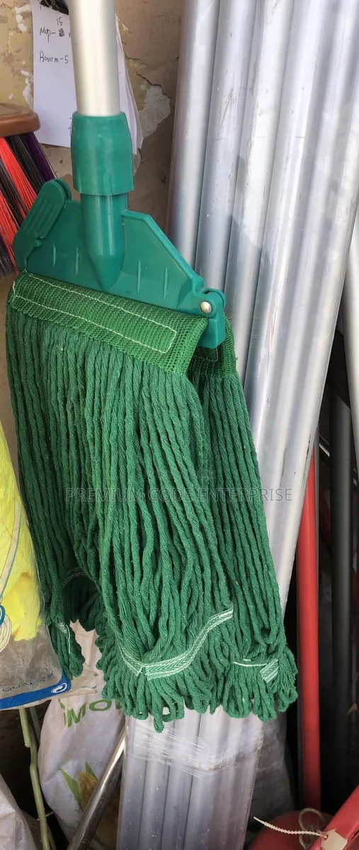 Industrial Mop With Long Handle, Green · Photo 1