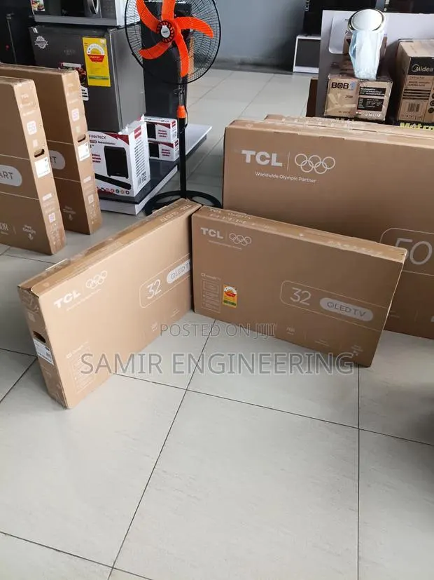 TCL 32S5K Is Big Color, Small Screen: The TCL 32" QLED Google TV. · Photo 1