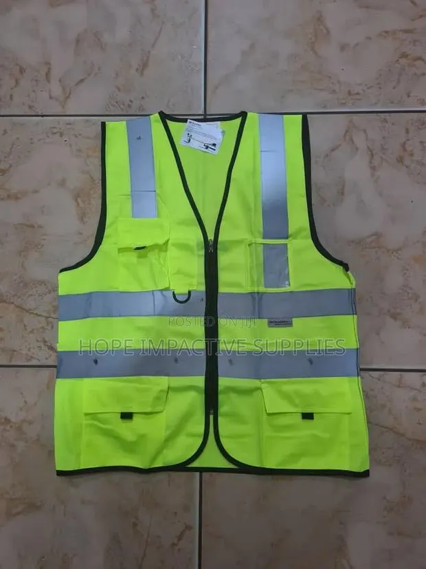 3M Reflective Vests (Green and Orange) · Photo 2