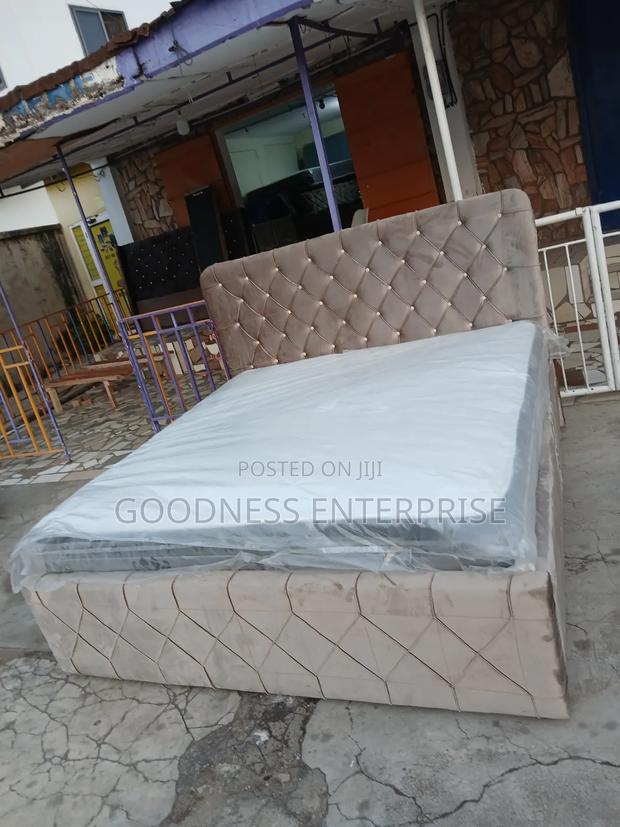 Design Queen Bed Frame With Mattress · Photo 2